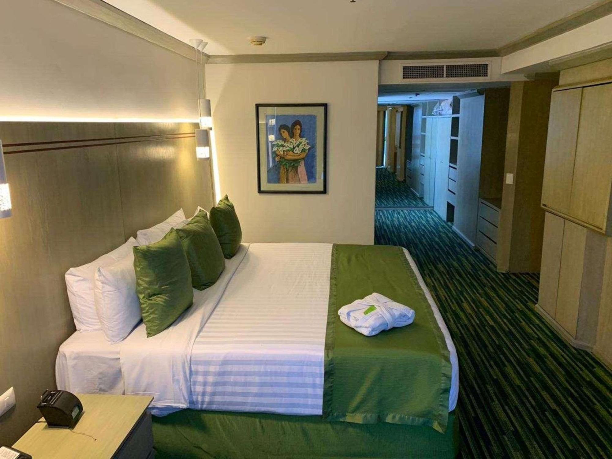 Radisson Paraiso酒店